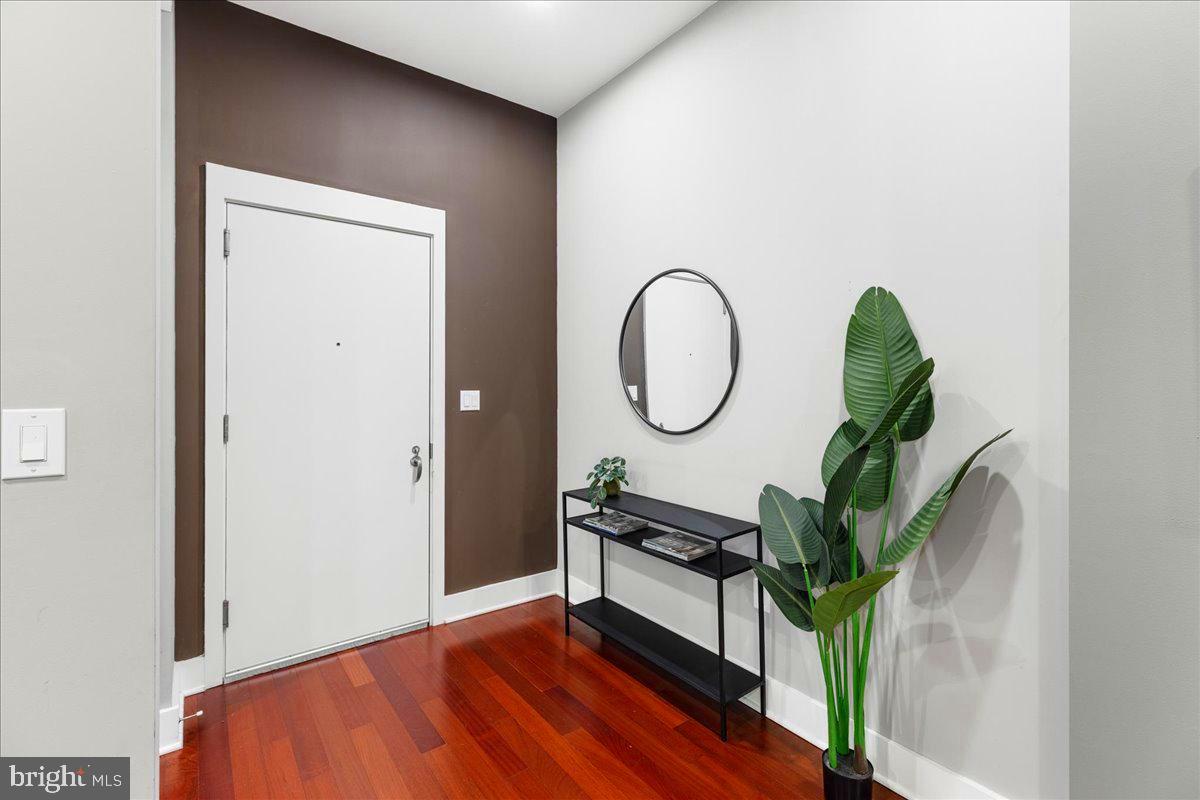 1101 Locust St #3k Property Photo