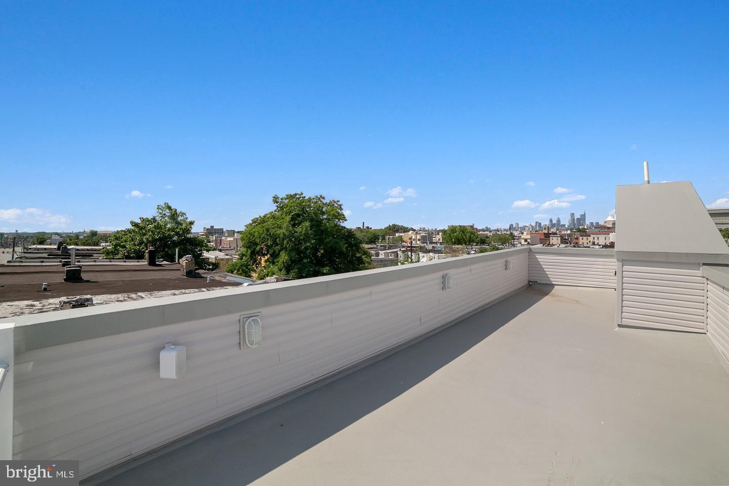 1816 E Lehigh Ave Property Photo 3