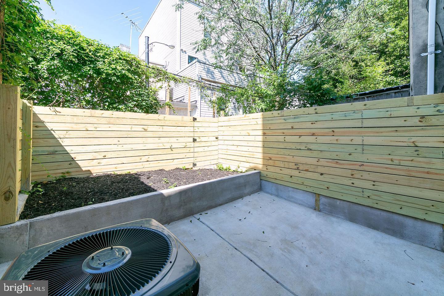 1816 E Lehigh Ave Property Photo 26