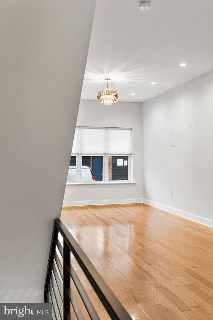 3023 Chatham St Property Photo 4
