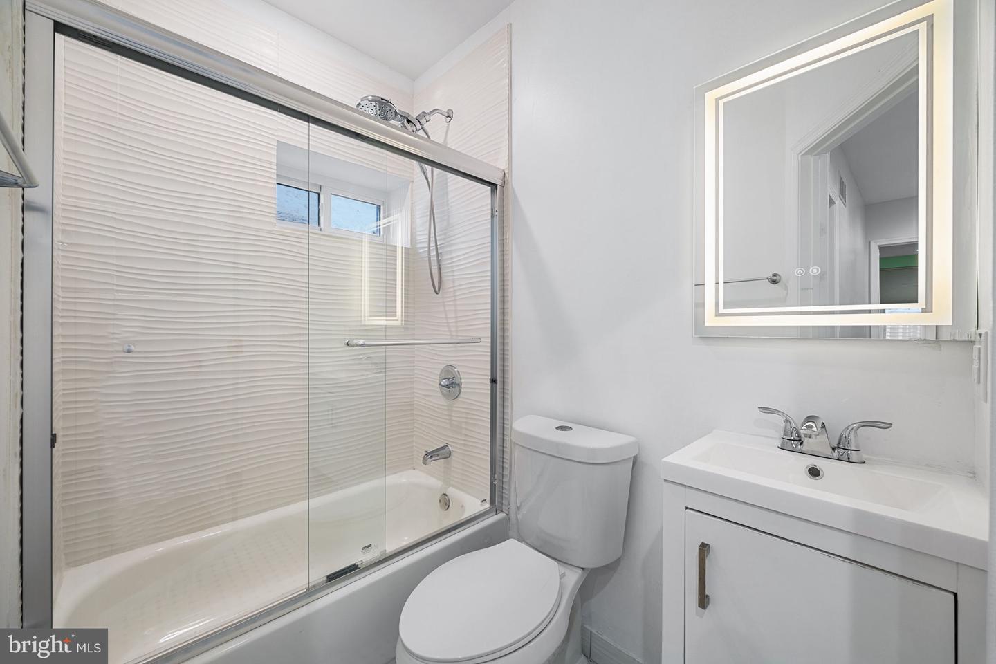 3023 Chatham St Property Photo 25