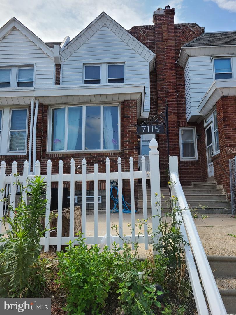 7115 Cottage St Property Photo