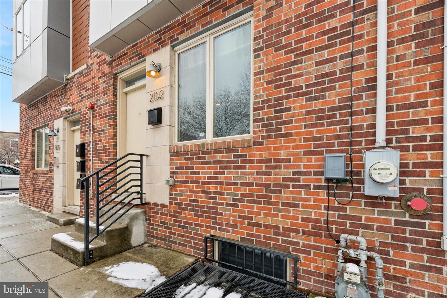 2102 Sears St Property Photo