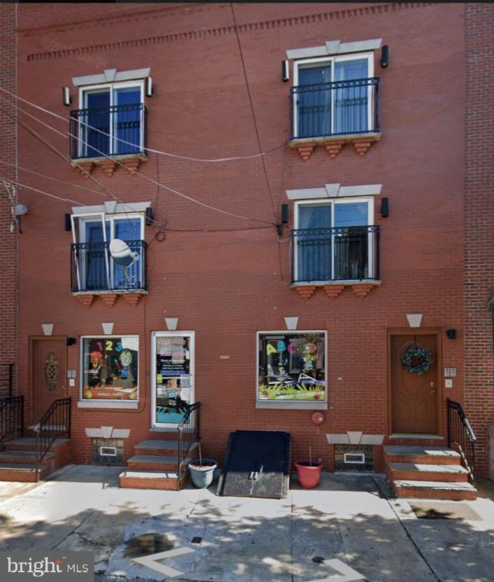 1219-21 S 18th St #flr 3 Property Photo