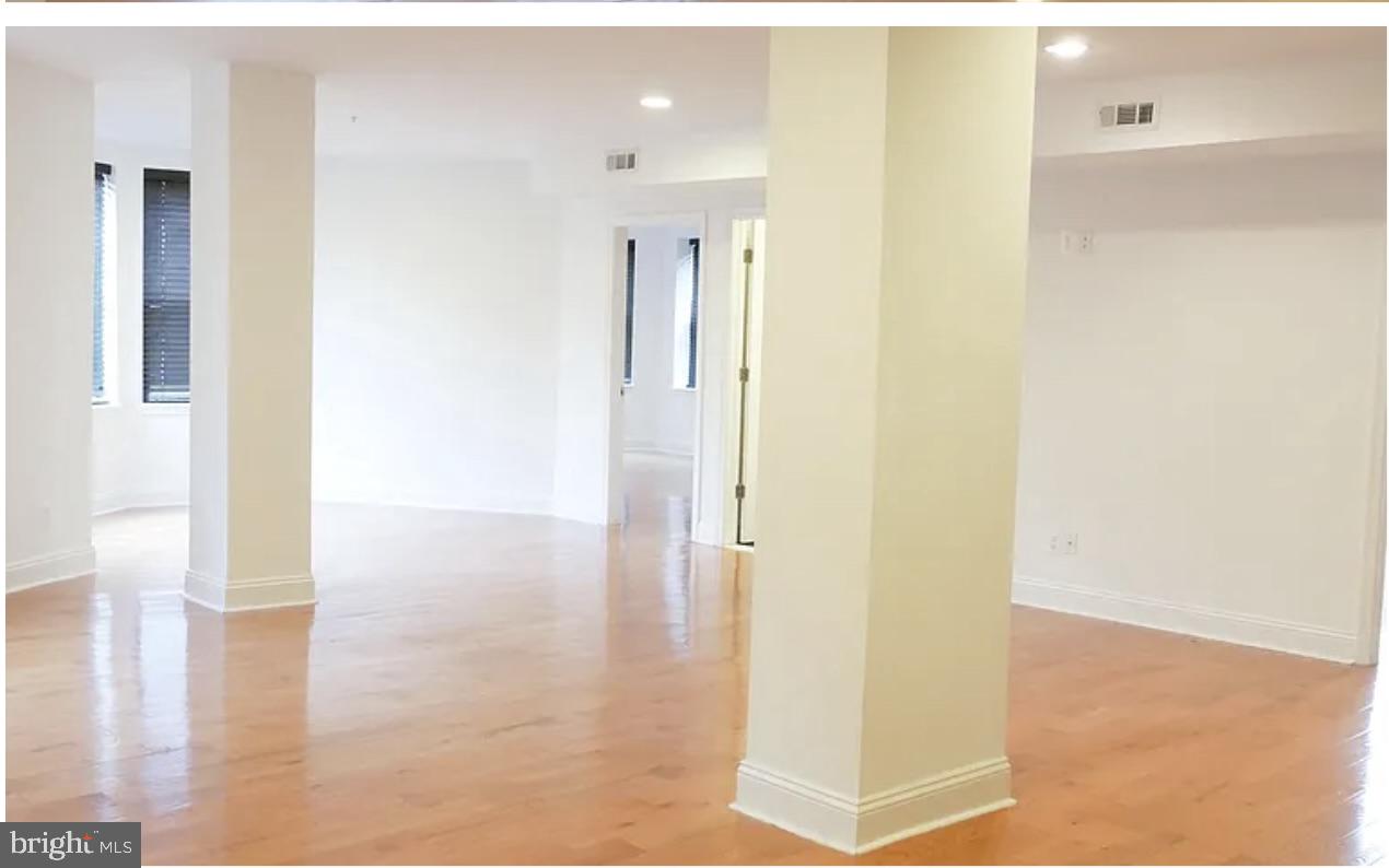 1250 Ridge Ave #4b Property Photo 4