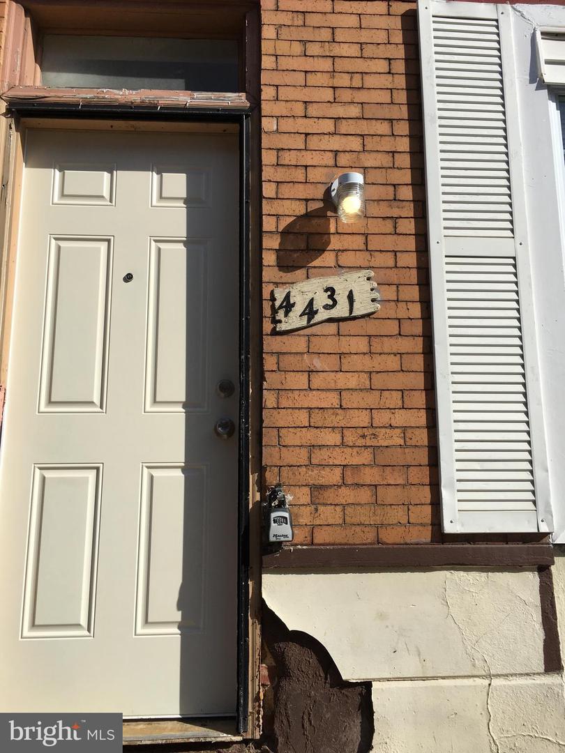4431 N Gratz St Property Photo
