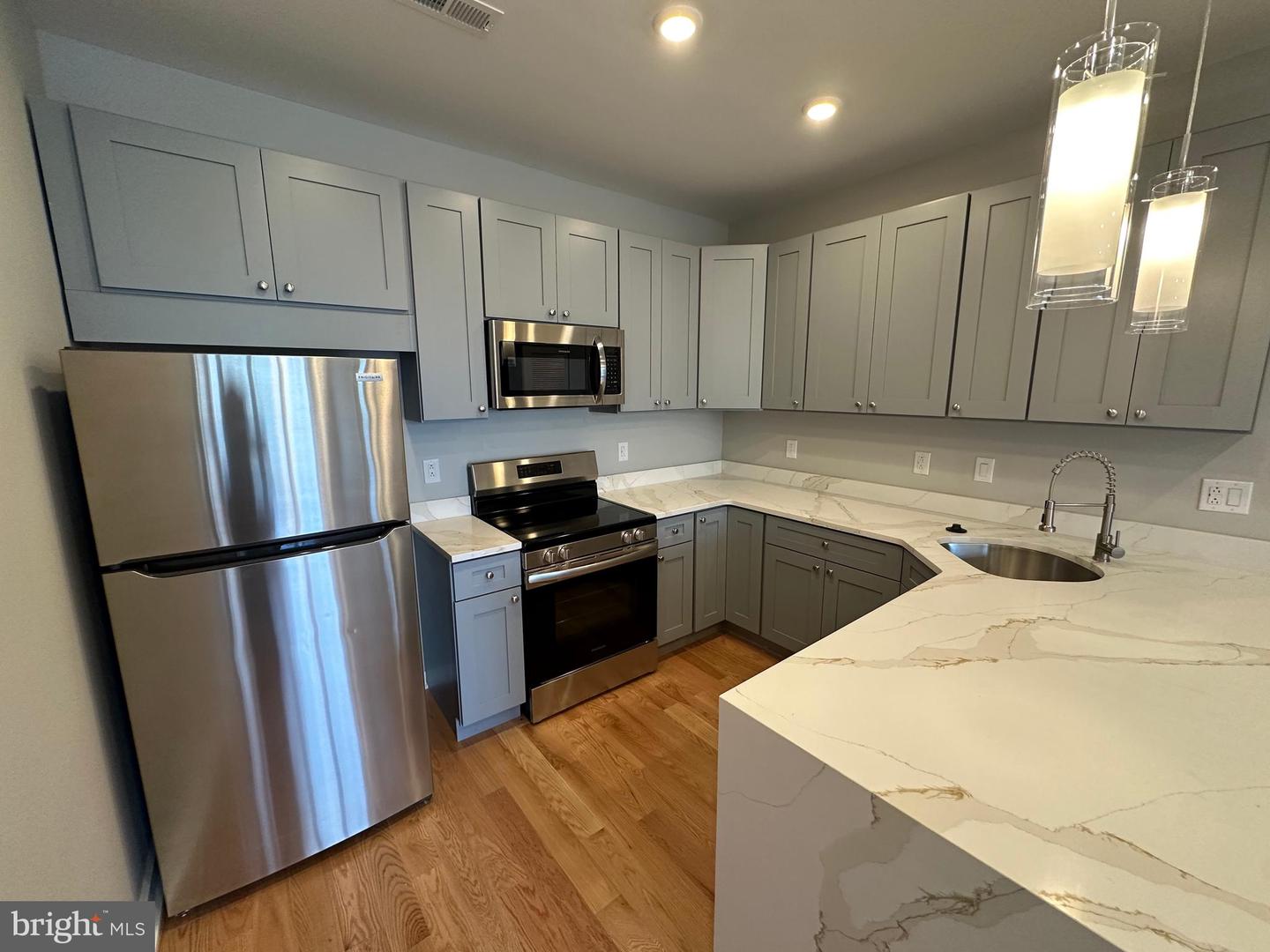 914-18 W Susquehanna Ave #4c Property Photo 5