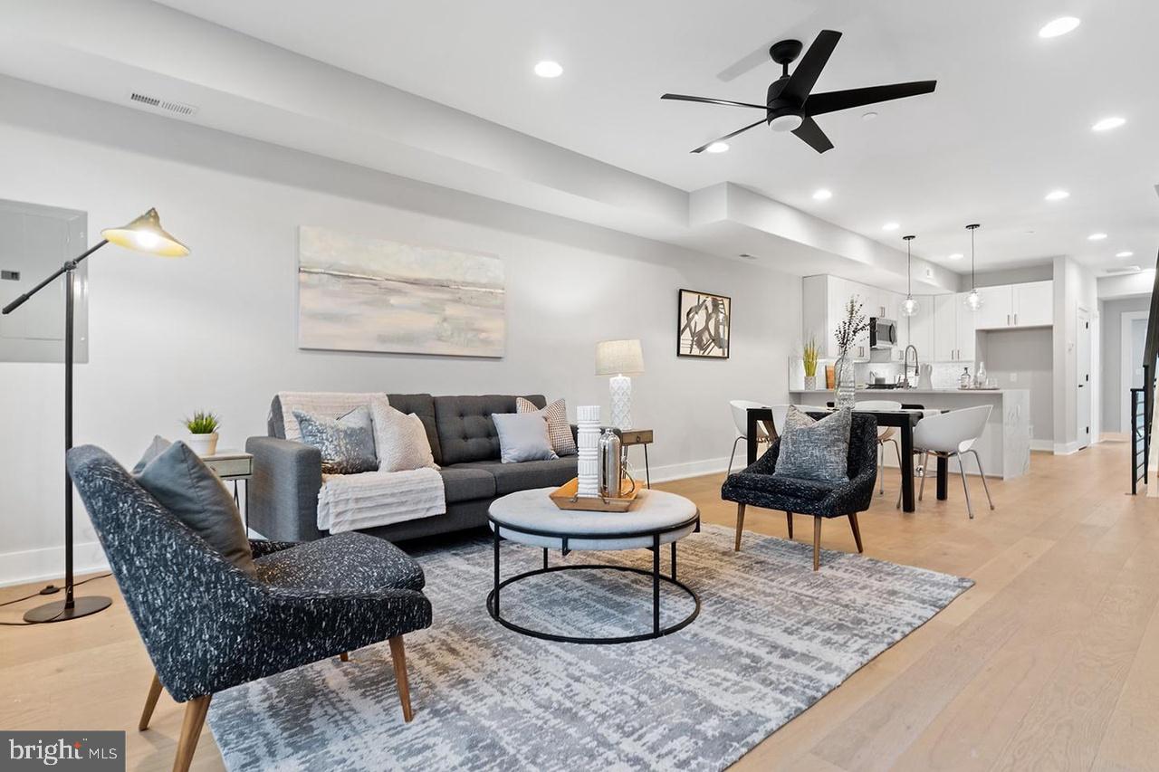 1316 E Passyunk Ave #b Property Photo