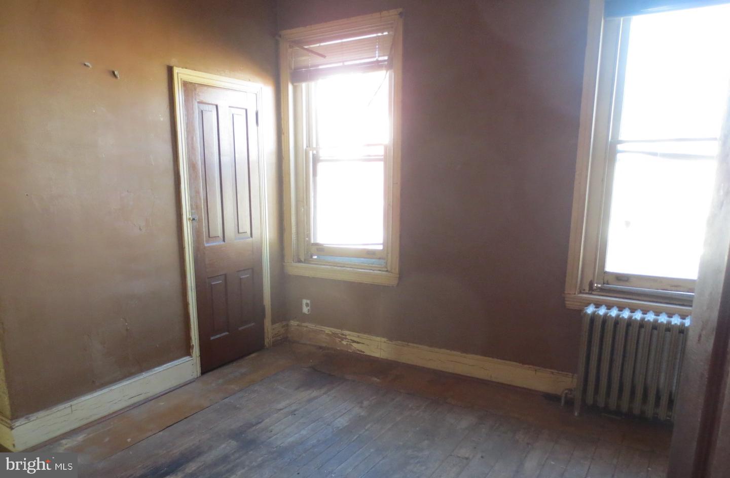2851 N Palethorp St Property Photo 12
