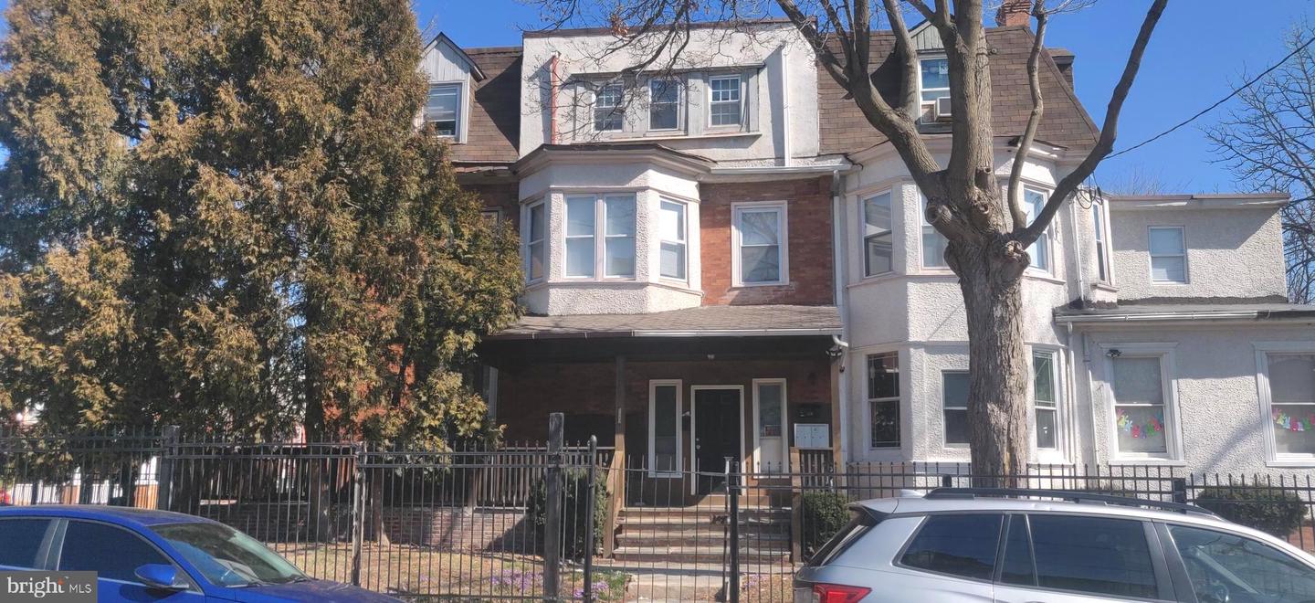 5003 Penn St Property Photo 2