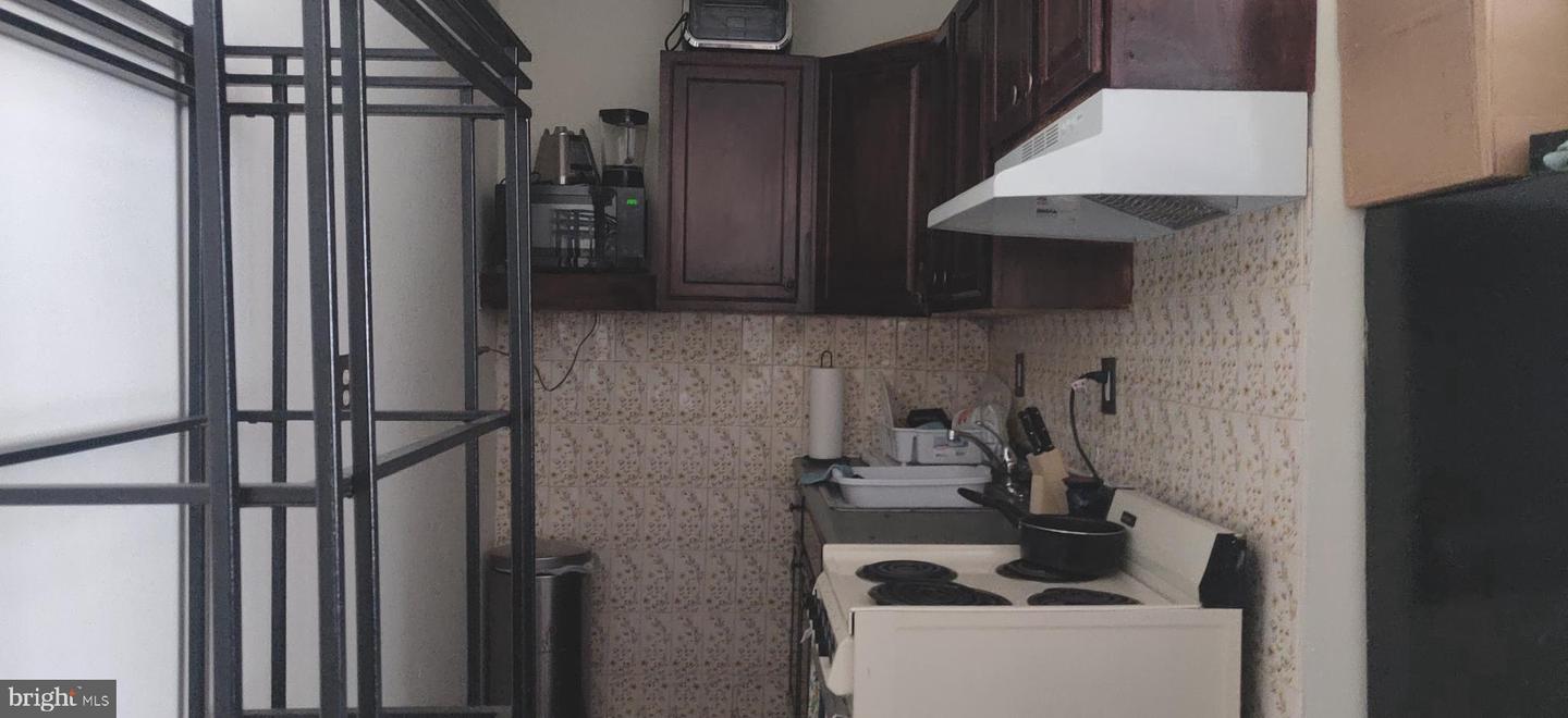 5003 Penn St Property Photo 37