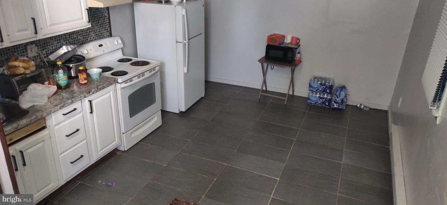 5003 Penn St Property Photo 45