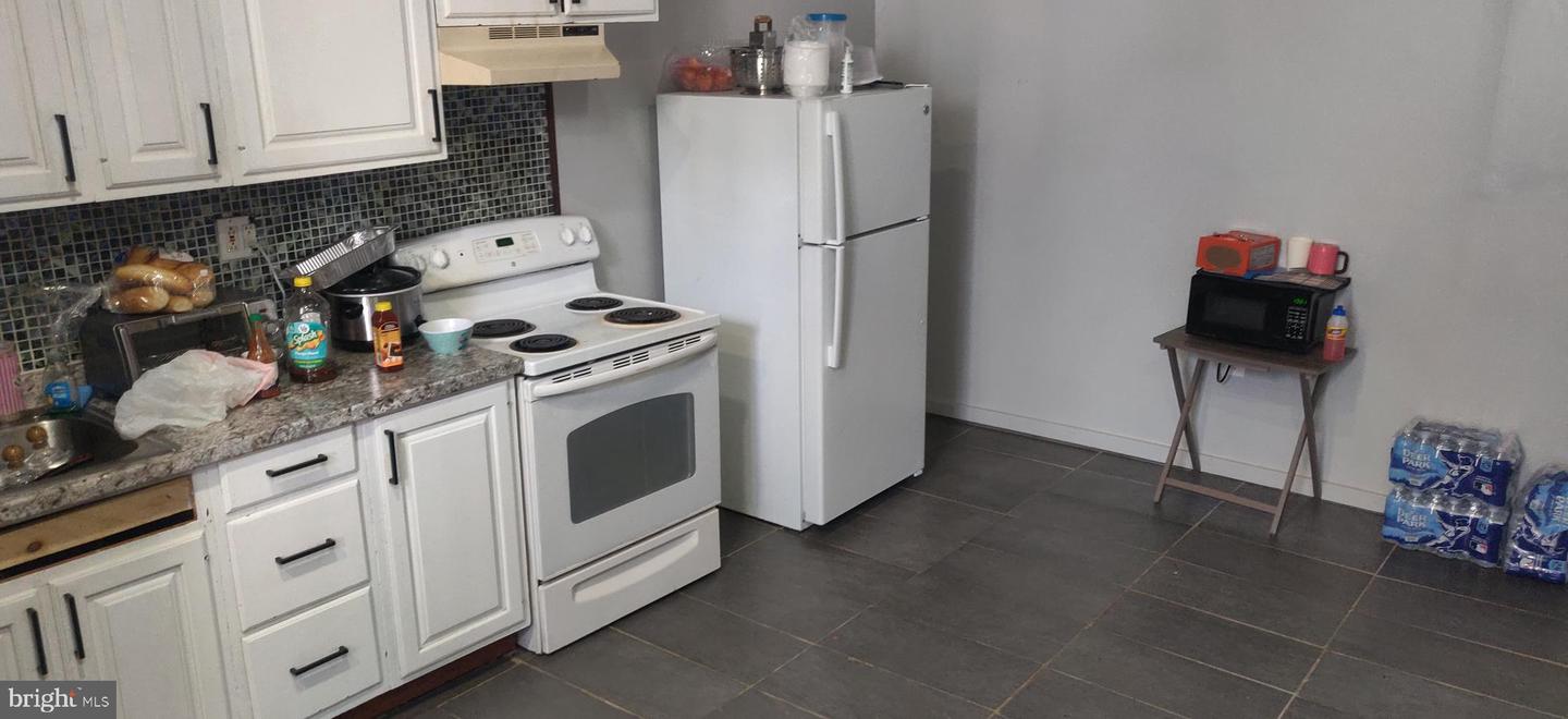 5003 Penn St Property Photo 46
