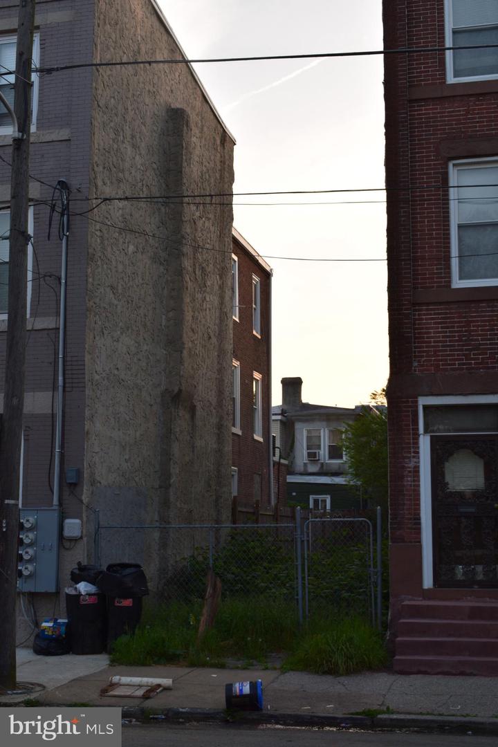 2134 N 21st St Property Photo 5
