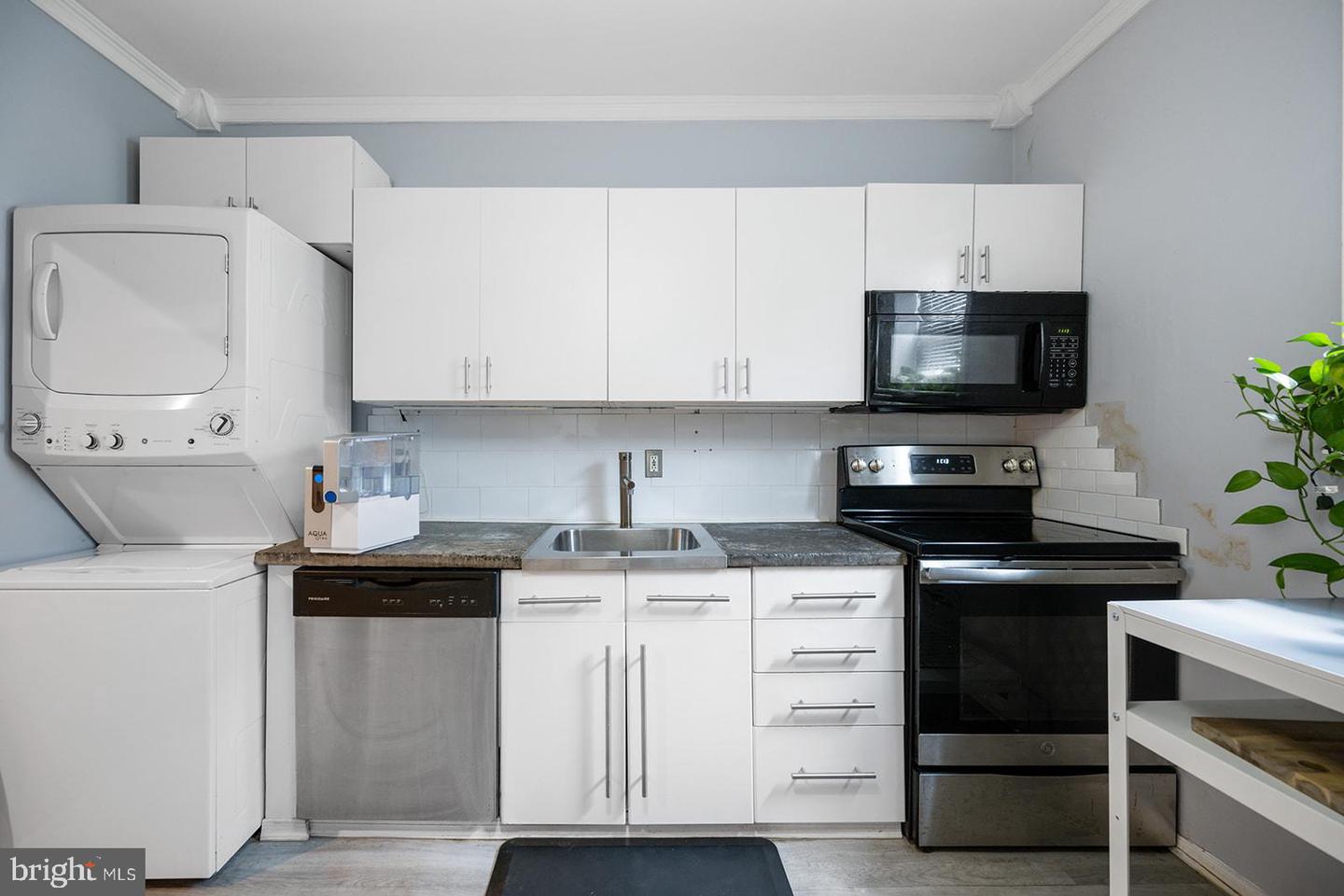 1003 S 13th St #unit A Property Photo 9