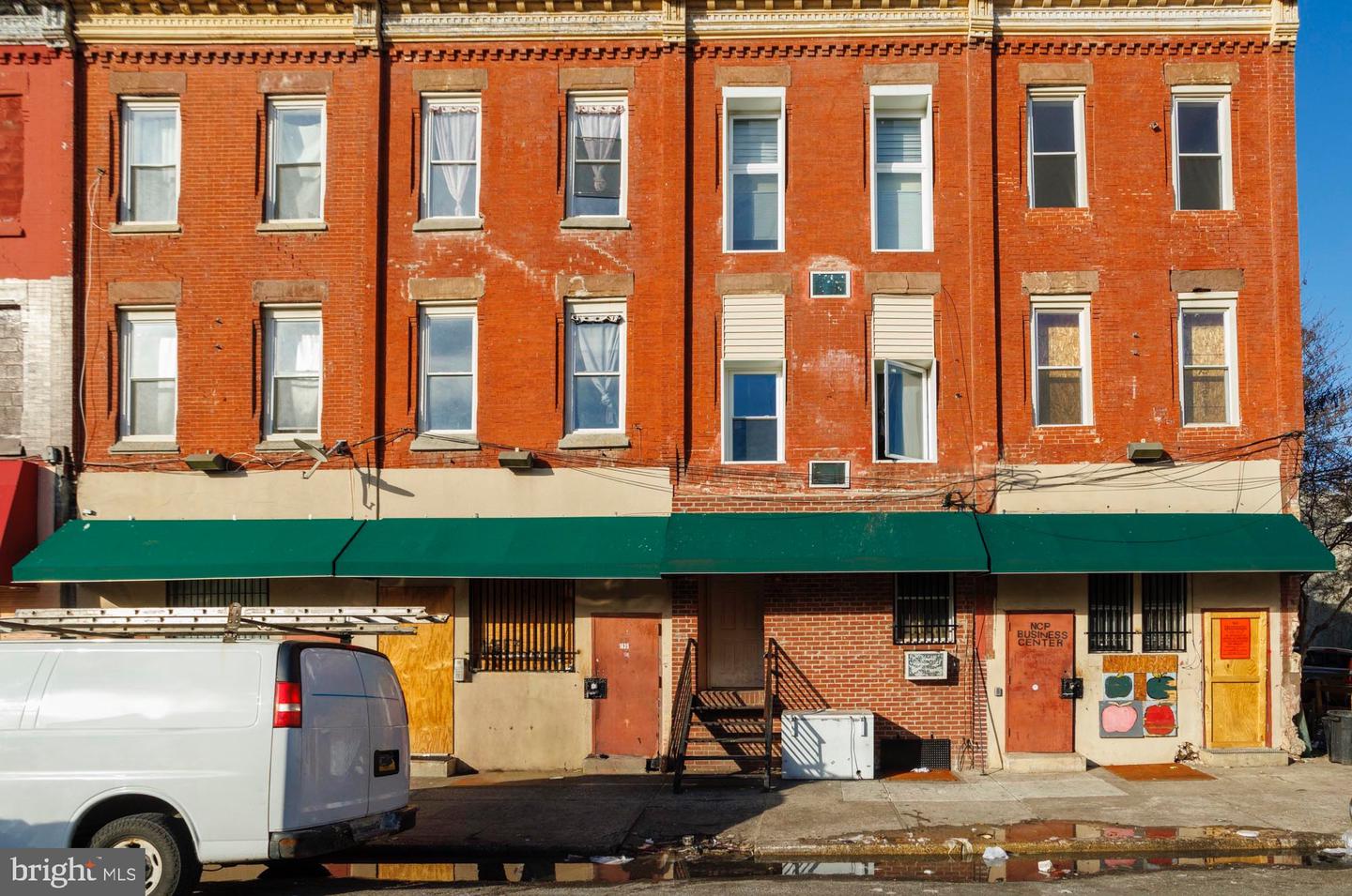 1631 W Susquehanna Ave Property Photo 1