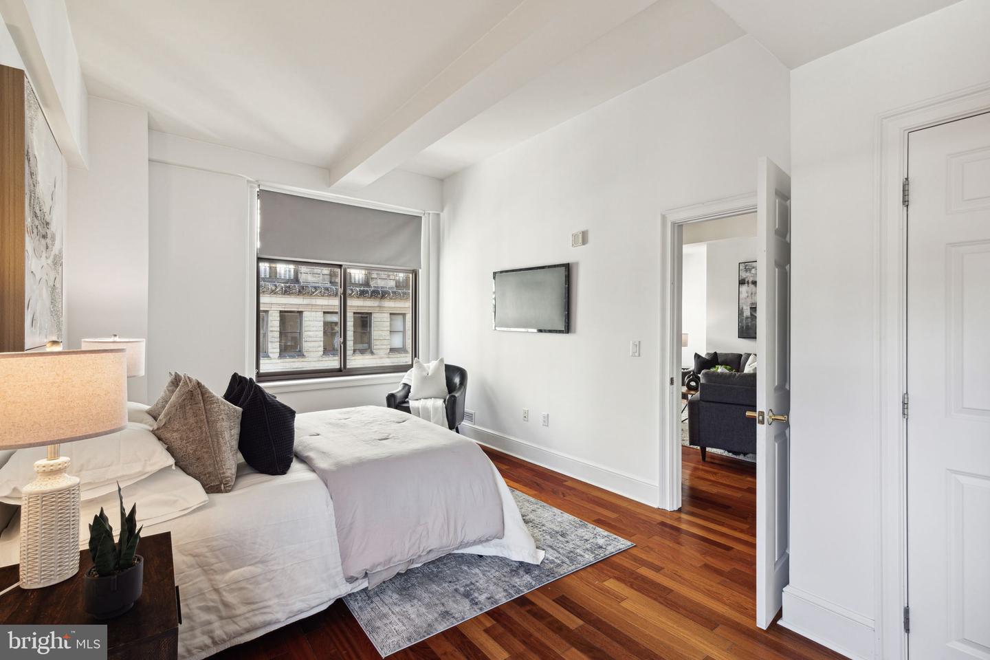 1500 Chestnut St #8h Property Photo 12