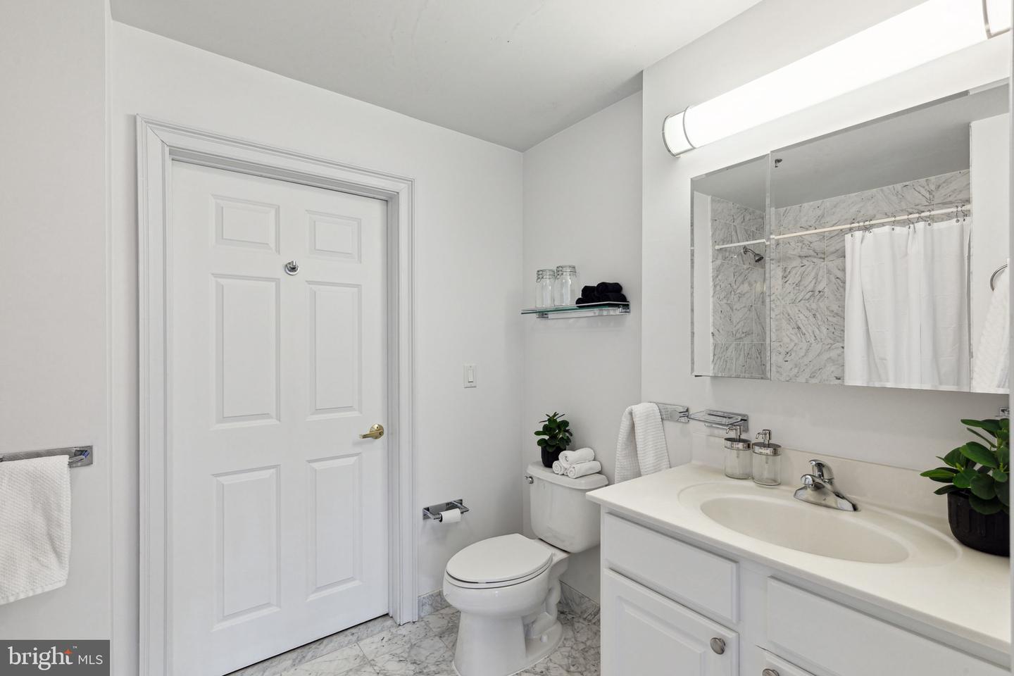 1500 Chestnut St #8h Property Photo 15