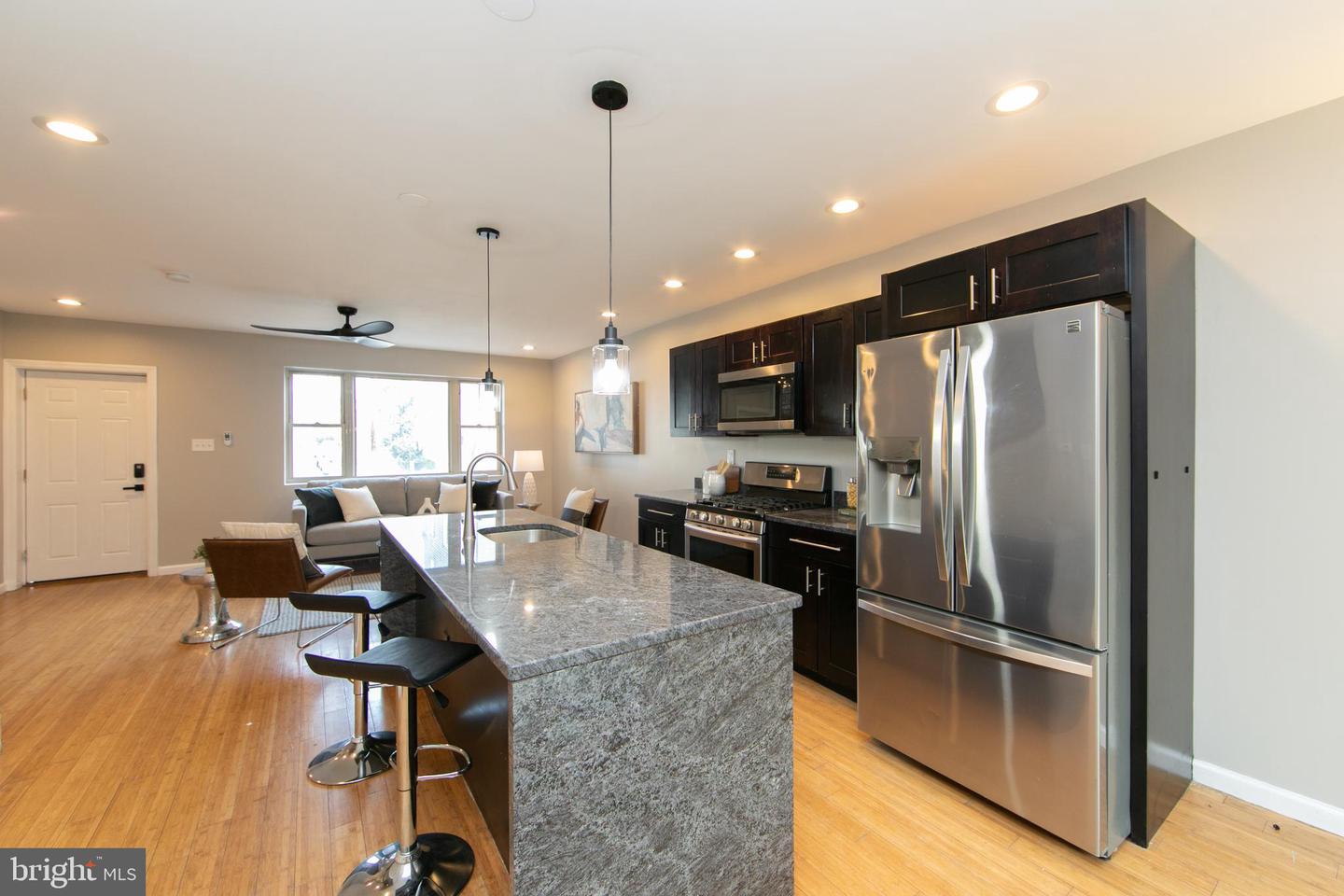 2537 Salmon St Property Photo 10