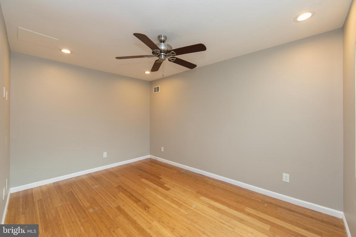 2537 Salmon St Property Photo 26