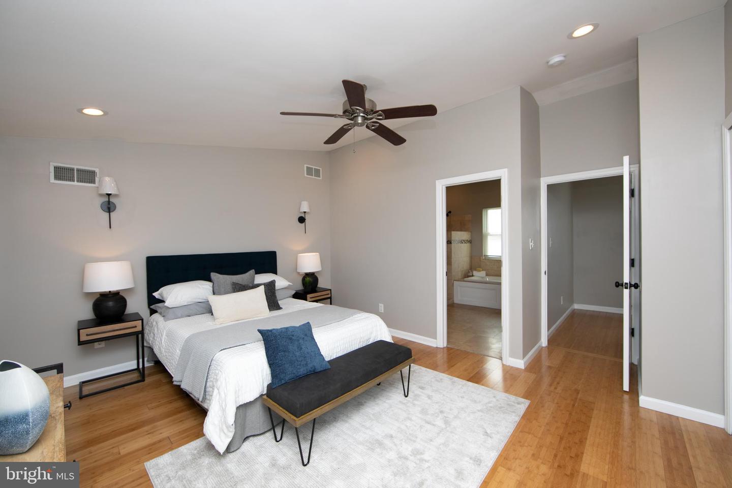 2537 Salmon St Property Photo 38