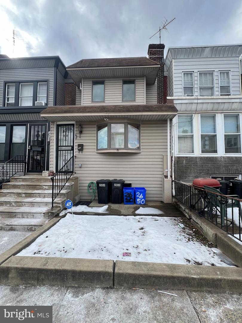 2650 S Daggett St Property Photo 1