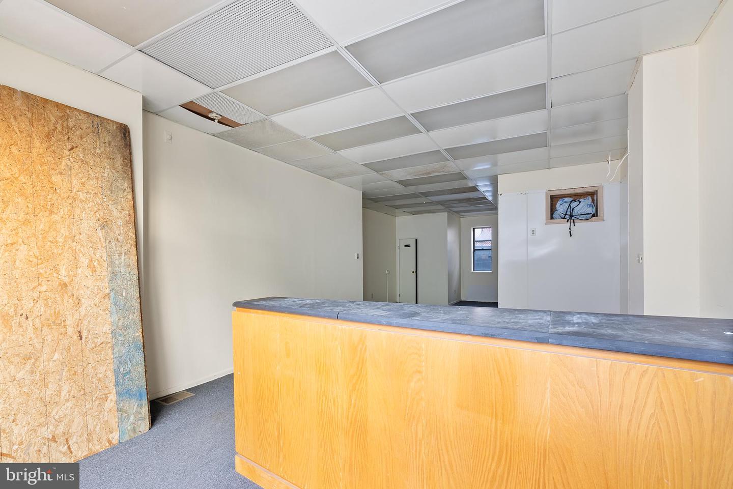 709 E Passyunk Ave Property Photo 4