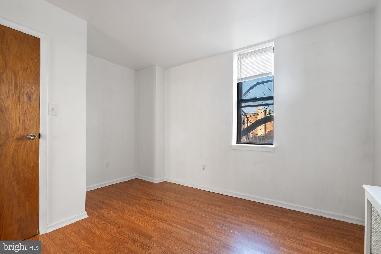 709 E Passyunk Ave Property Photo 28