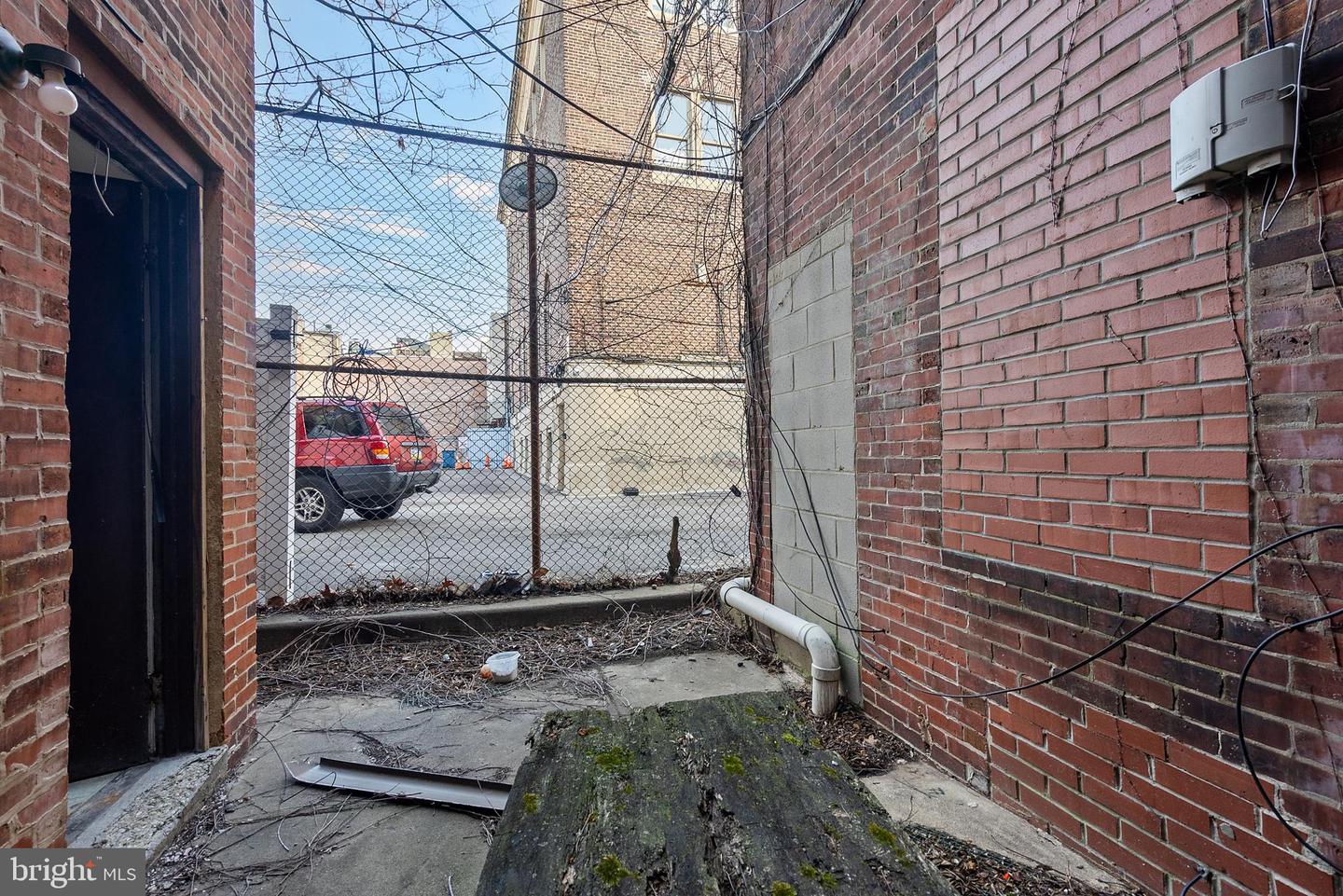 709 E Passyunk Ave Property Photo 32