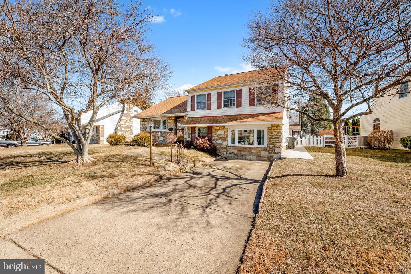 2821 Hargrave St Property Photo 1