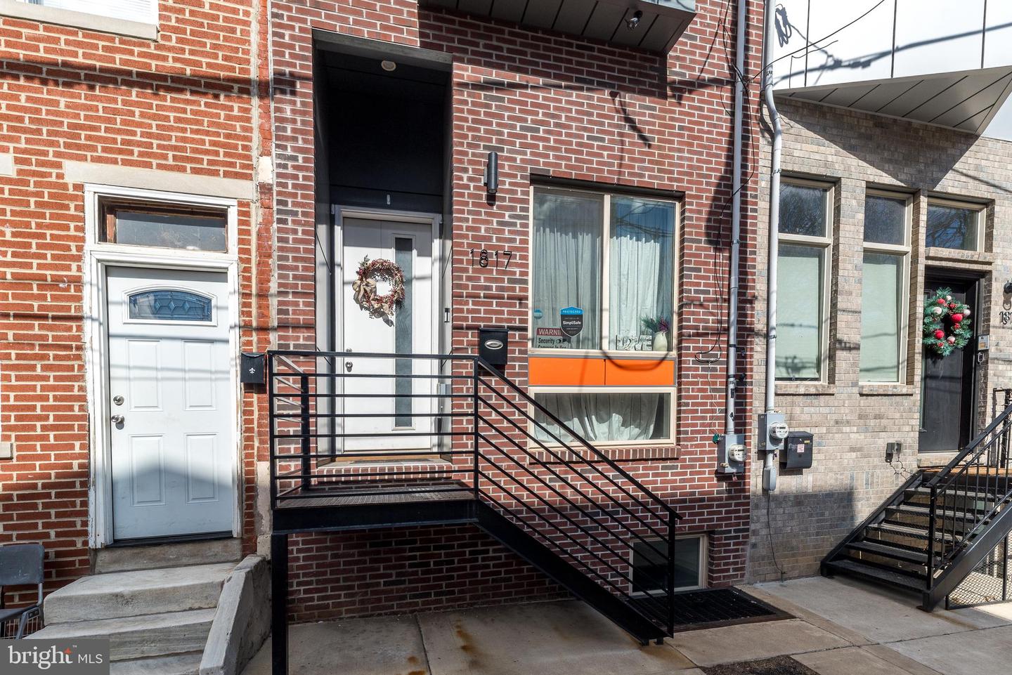 1817 Ingersoll St Property Photo 1