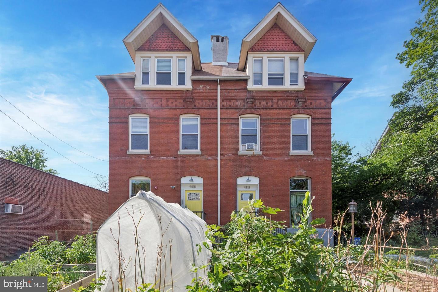 4813-15 Chester Ave Property Photo