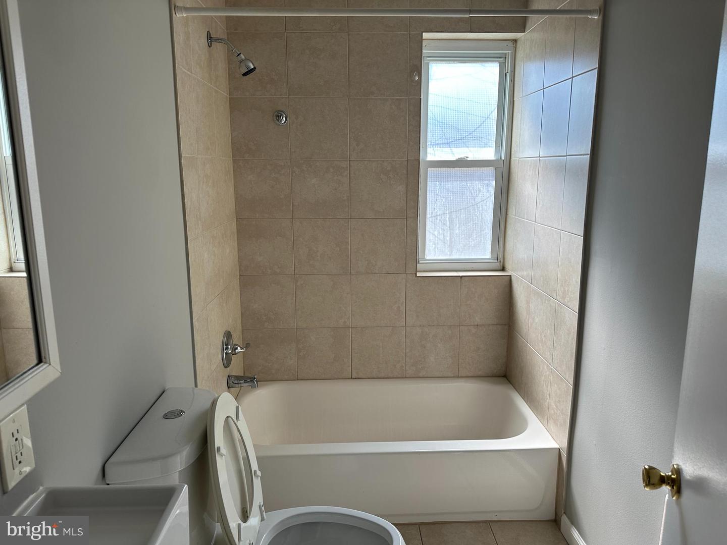 6141-1/2 Old York Rd #2 Property Photo 16