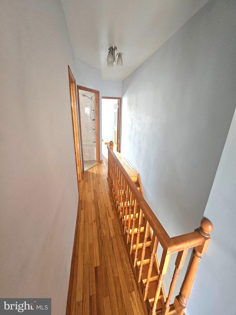 107 Porter St Property Photo 6