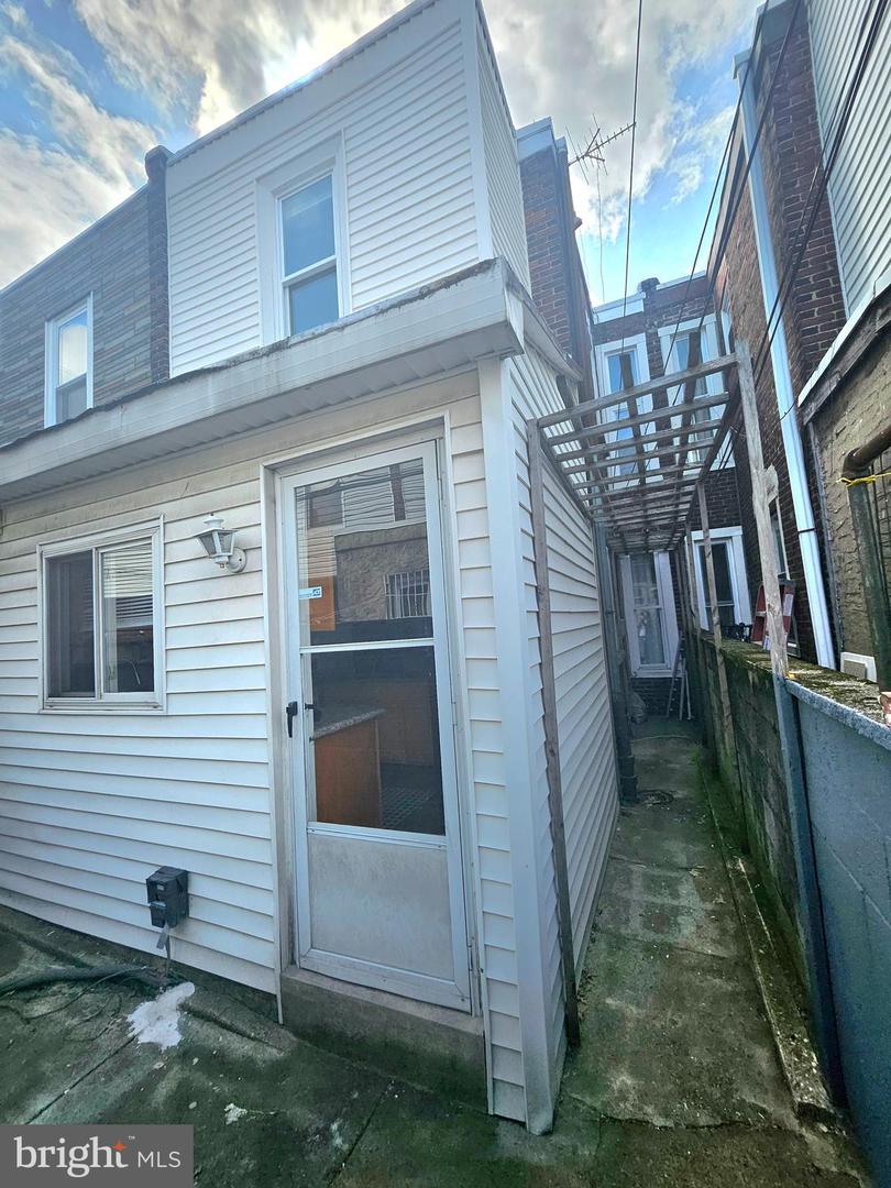 107 Porter St Property Photo 12
