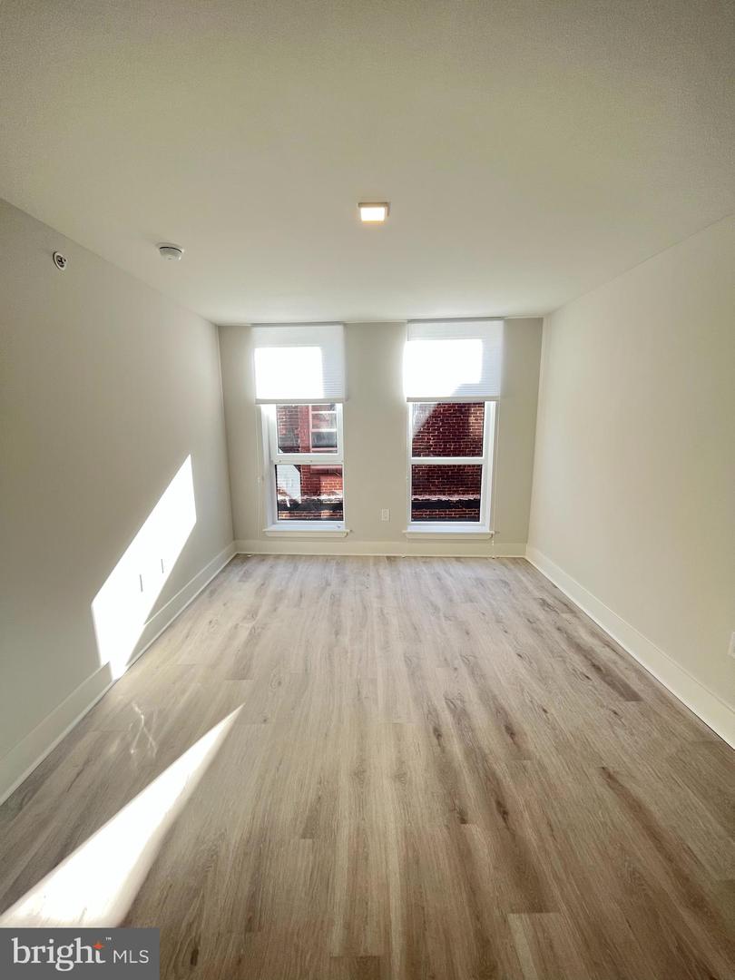 1805 N Howard St #203 Property Photo 18