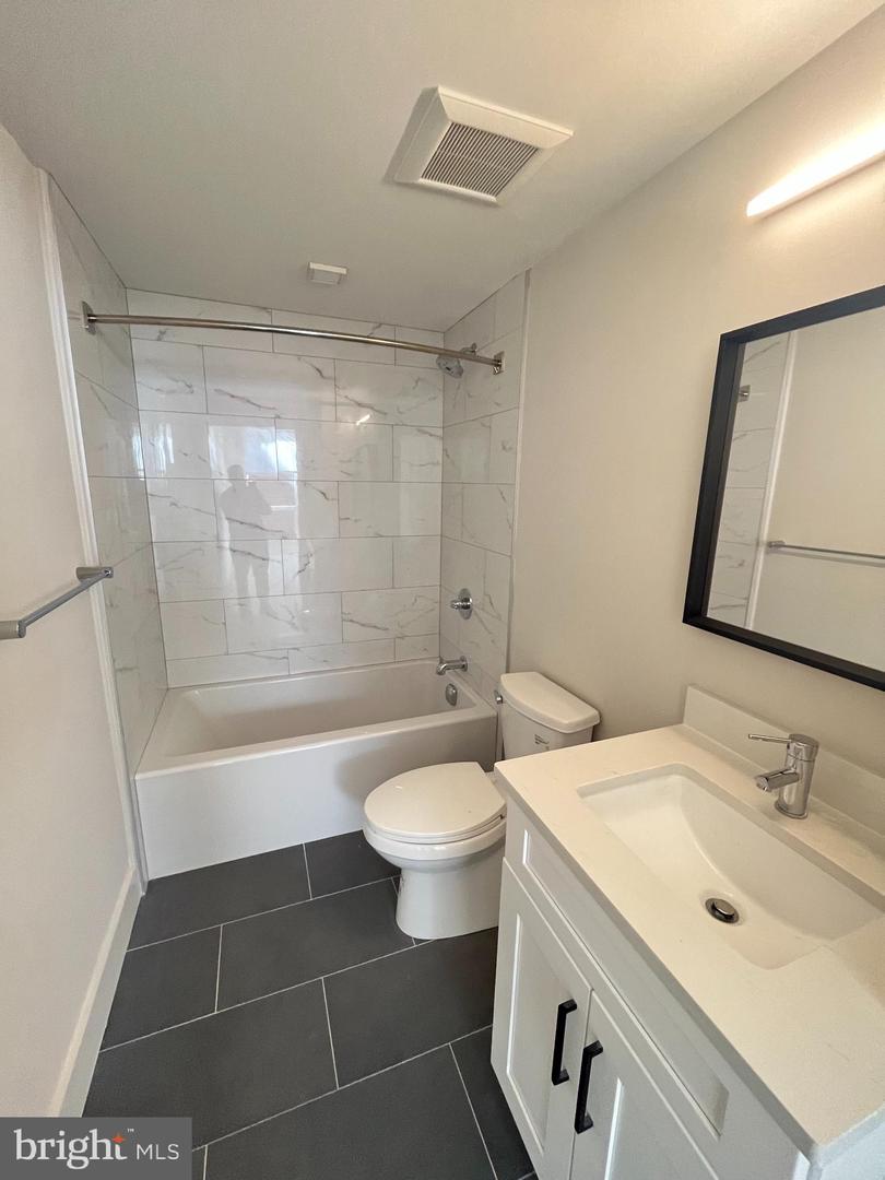 1805 N Howard St #203 Property Photo 23