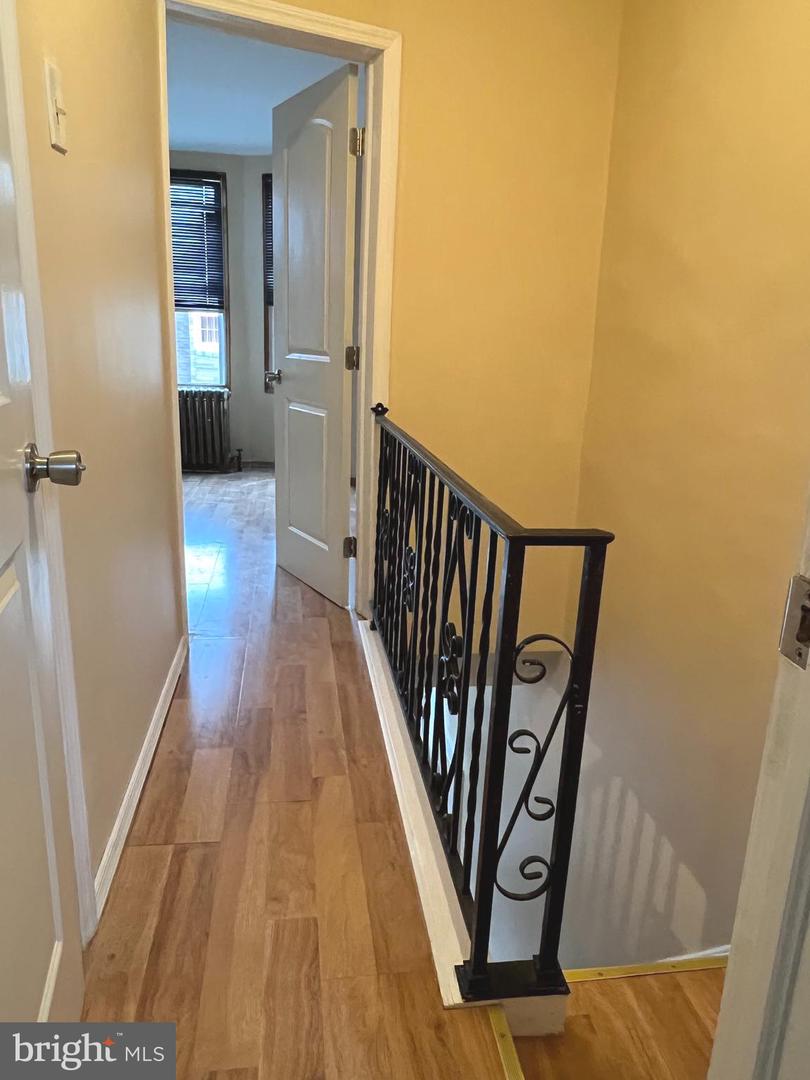 119 Tree St Property Photo 4