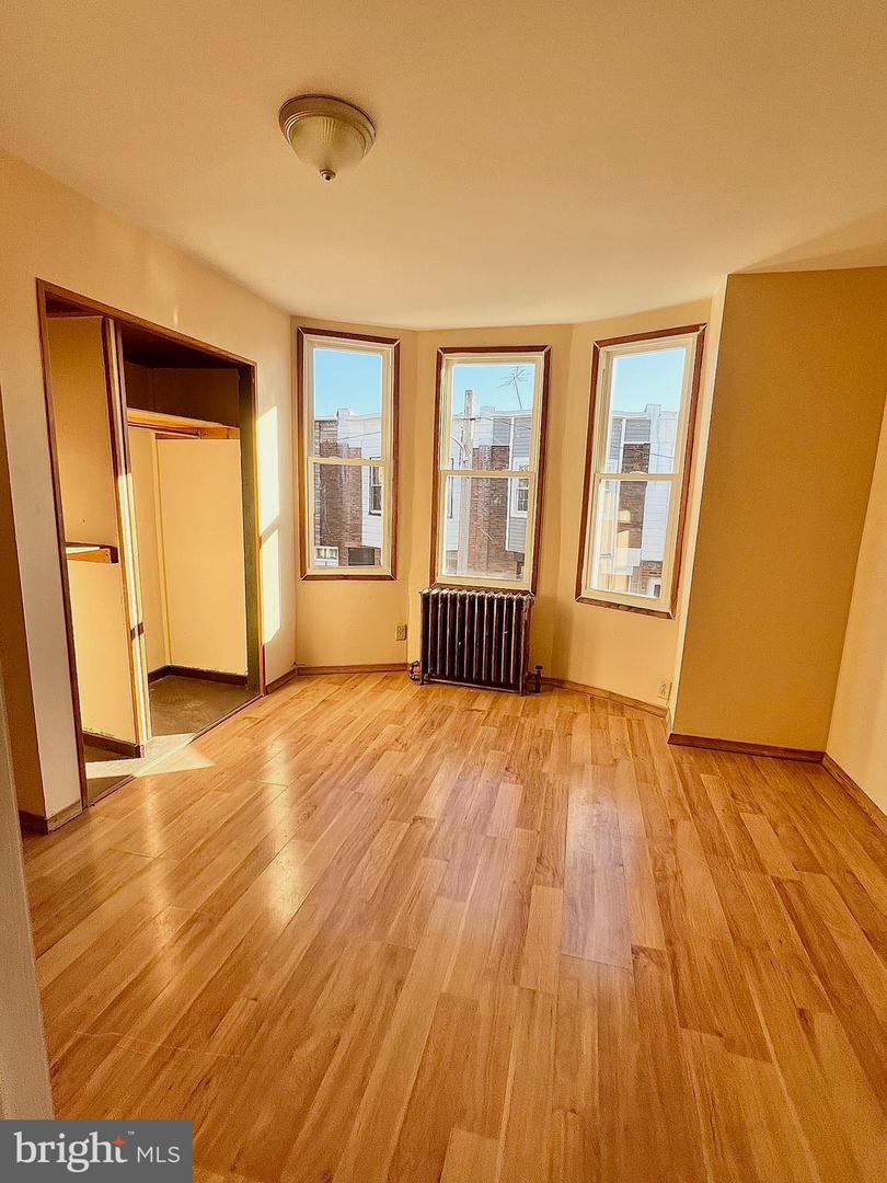 119 Tree St Property Photo 8