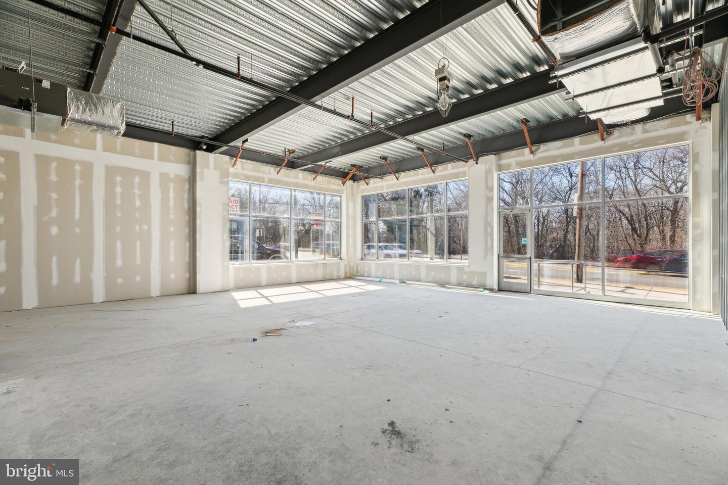 6232 Market St Property Photo 10