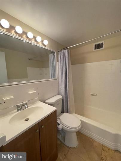 2101-17 Chestnut St #1413 Property Photo 7