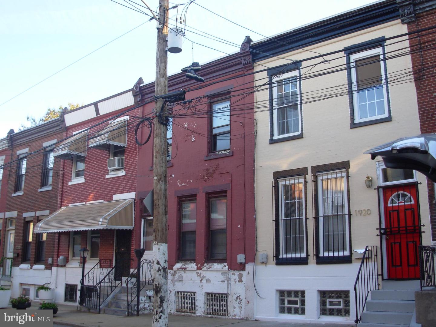 1920 Fontain St Property Photo