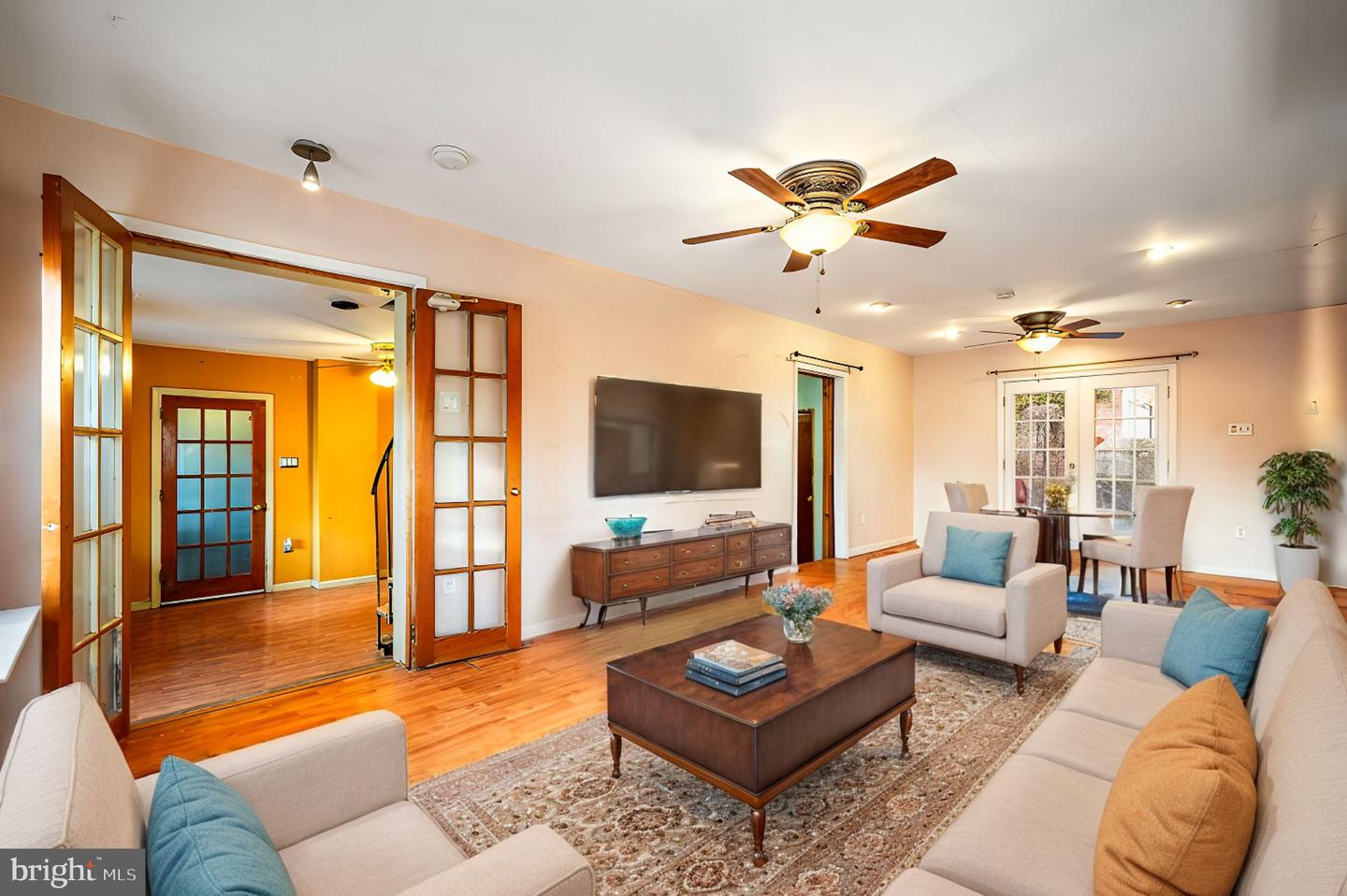4415-4417 Pechin St Property Photo