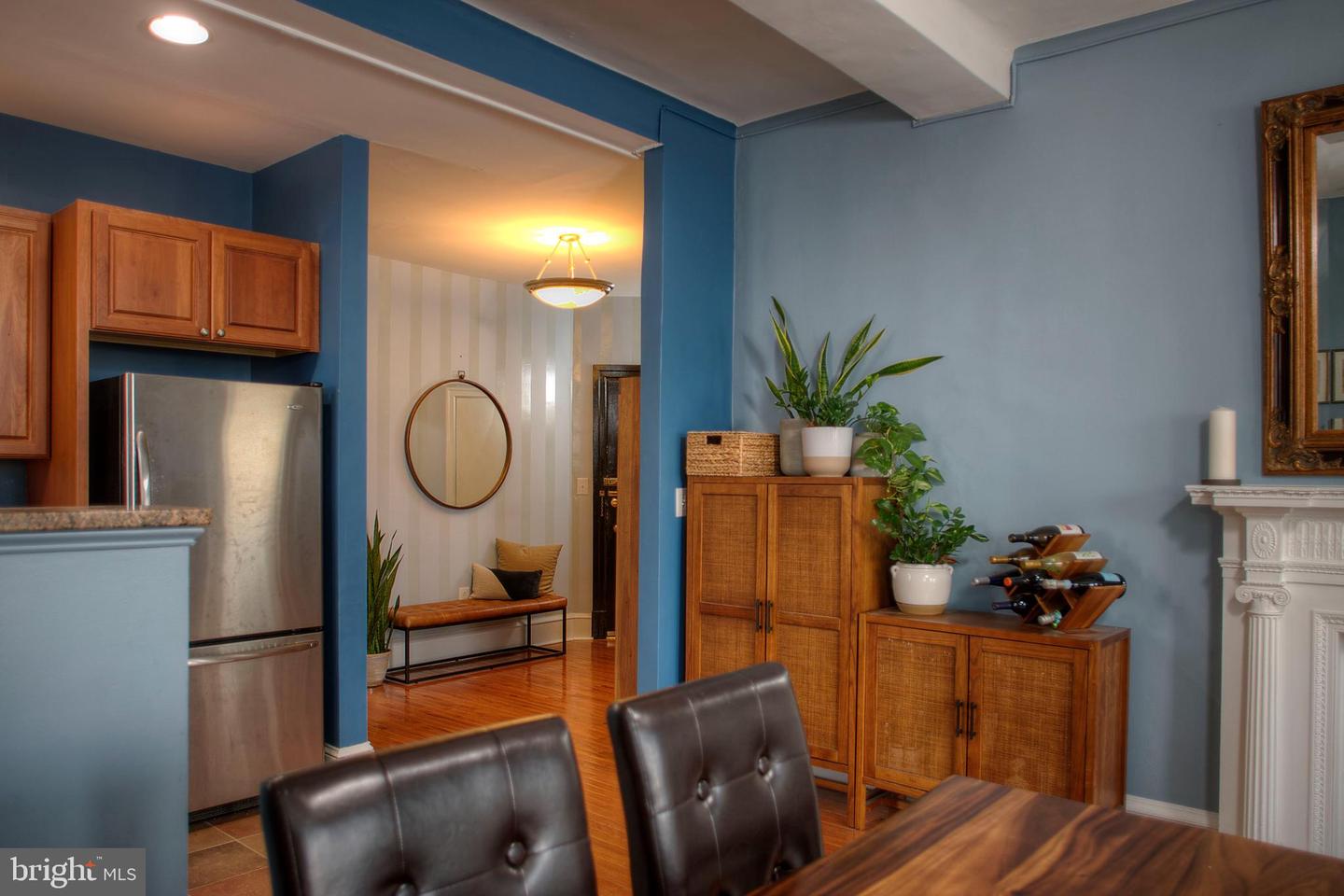 250 S 13th St #10e Property Photo 7
