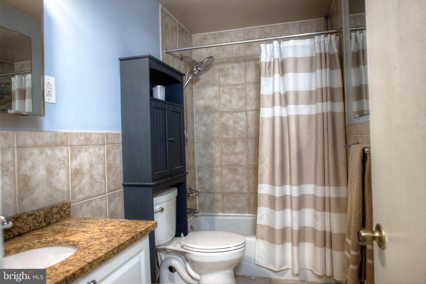 250 S 13th St #10e Property Photo 14