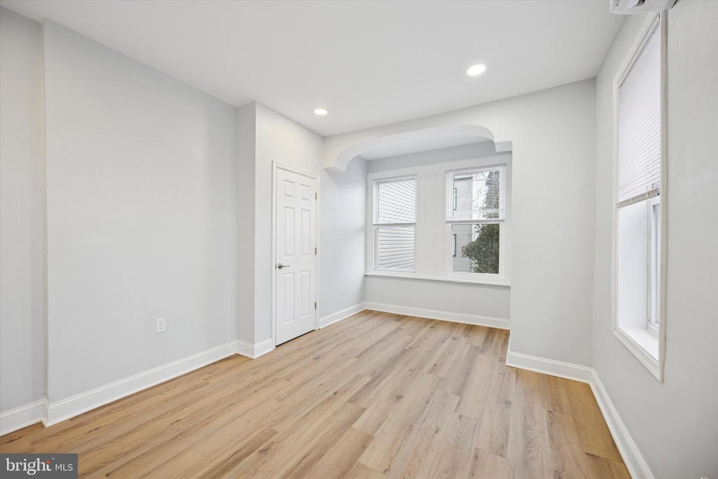 2253 N Delhi St Property Photo 14