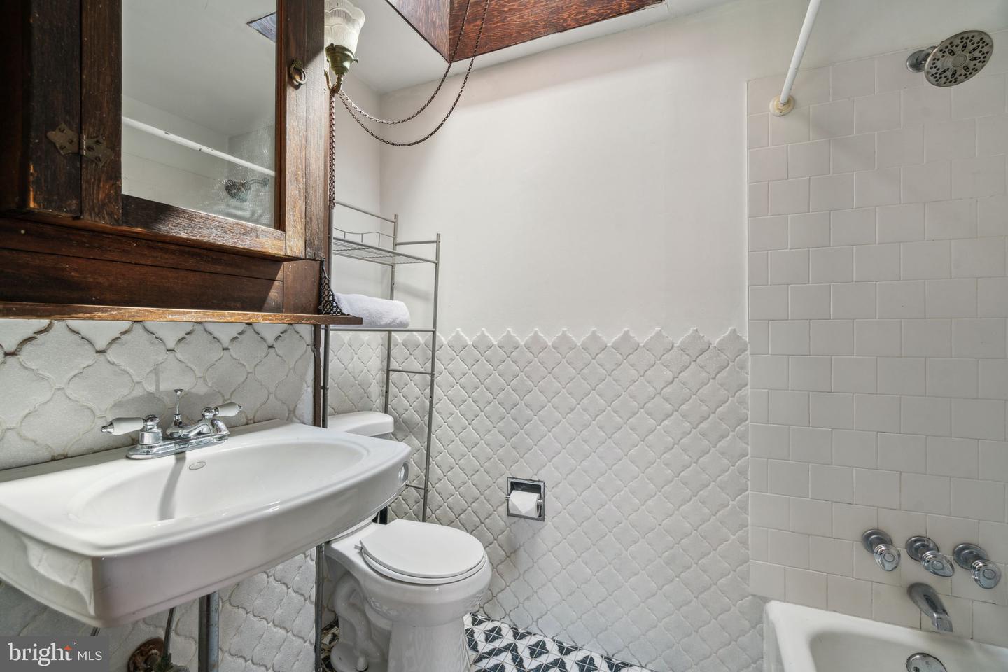 2104 Green St Property Photo 26