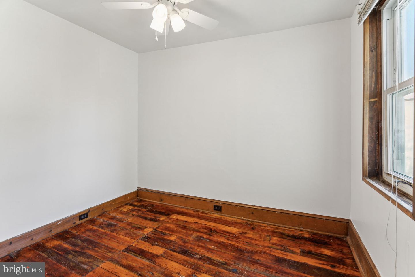 2104 Green St Property Photo 28