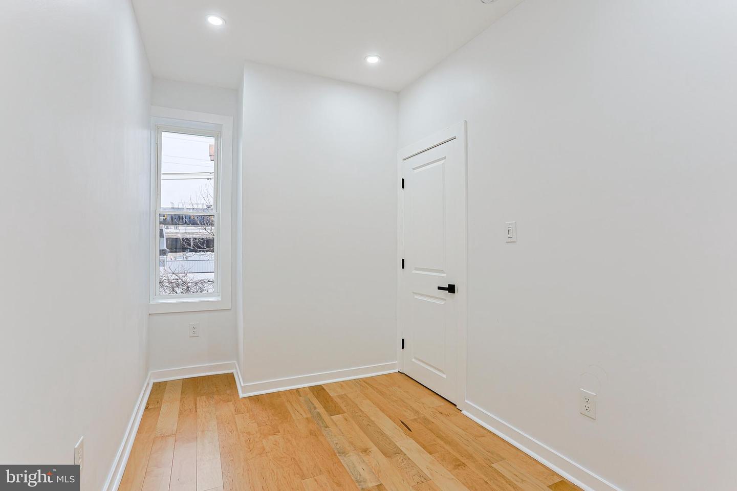 1734 S Taylor St Property Photo 21