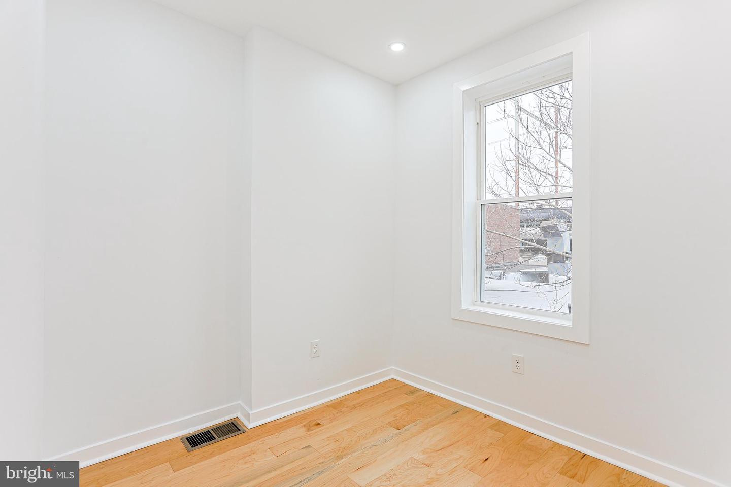 1734 S Taylor St Property Photo 22